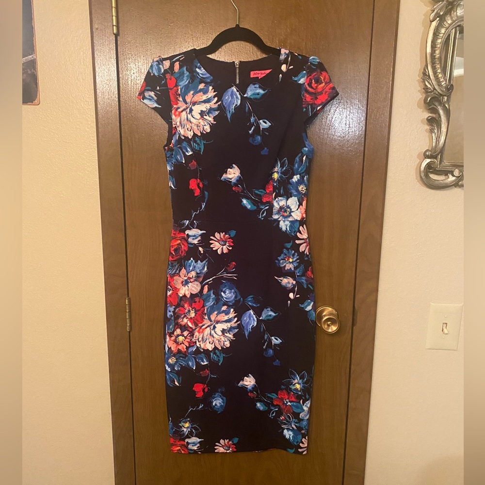 Betsey Johnson dress size 4